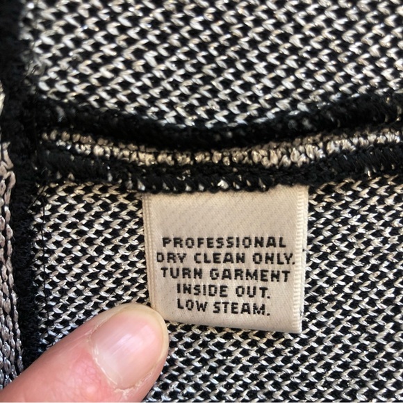 St. John Evening Sparkly Silver Shell Style Tank with Black Trim - Size P - Picture 5 of 11